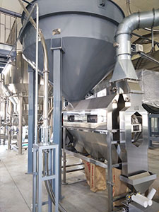 中間タンク、除根機
